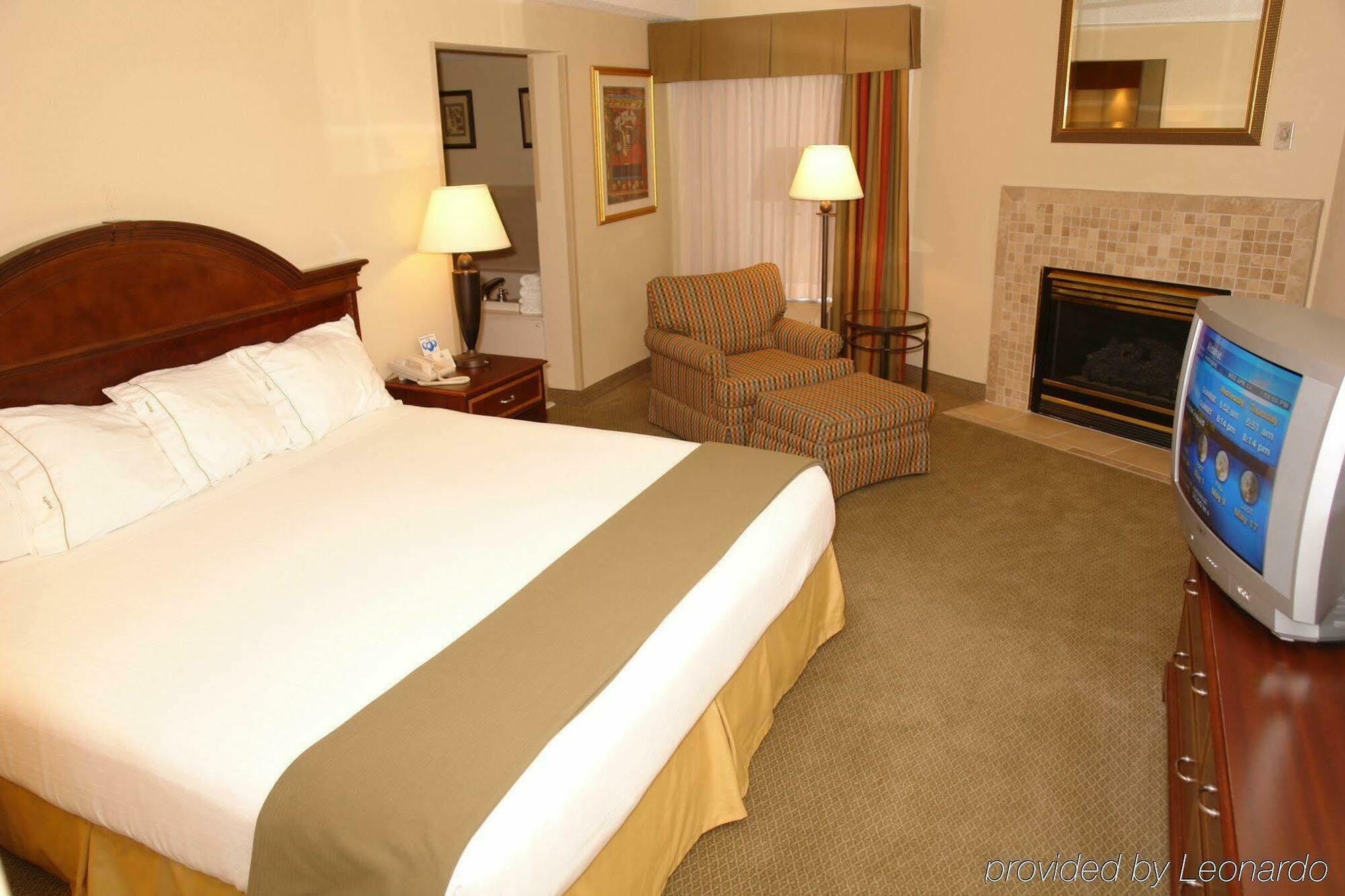 Holiday Inn Express Hotel & Suites Pigeon Forge By Ihg Værelse billede